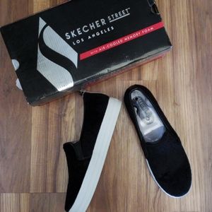Sketchers LA Street slip-on